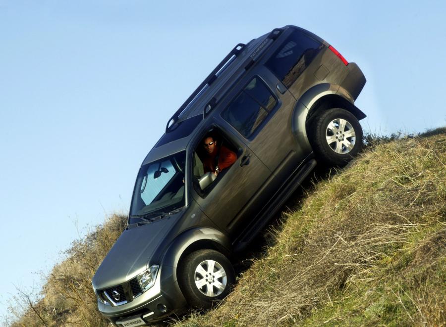  Nissan Pathfinder 2004 года  (фото 5 из 19)